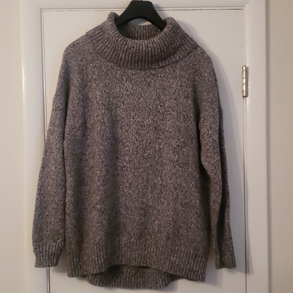 Old Navy Women's Oversized Sweater, size Large